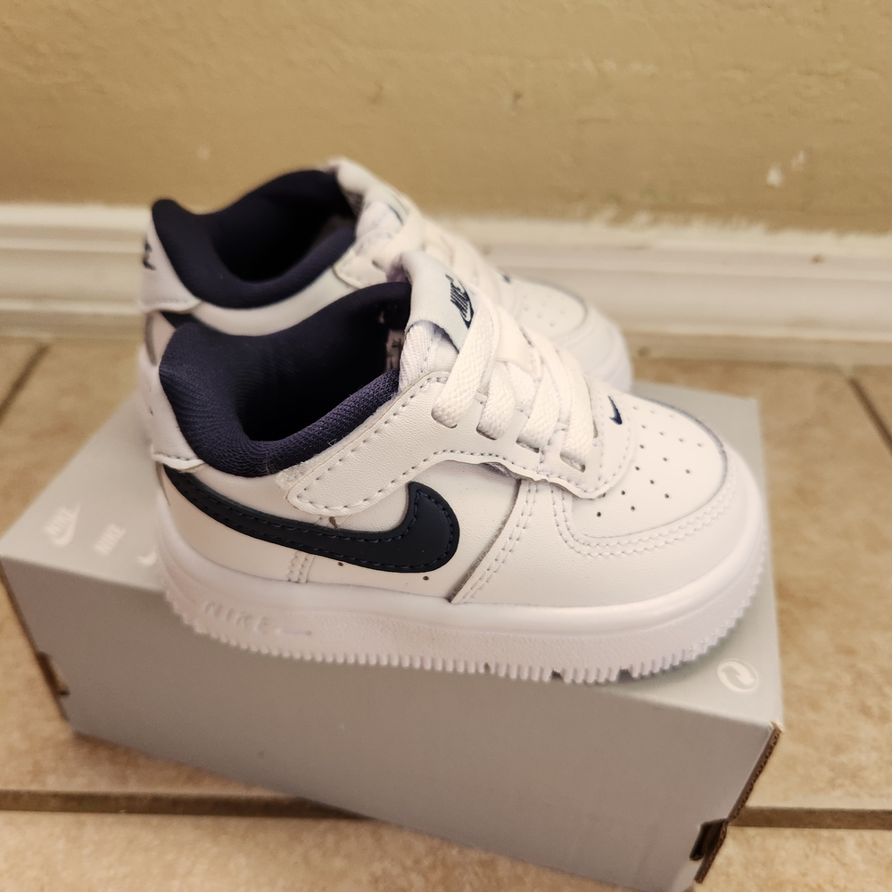 Nike Kids White and Navy Sneakers